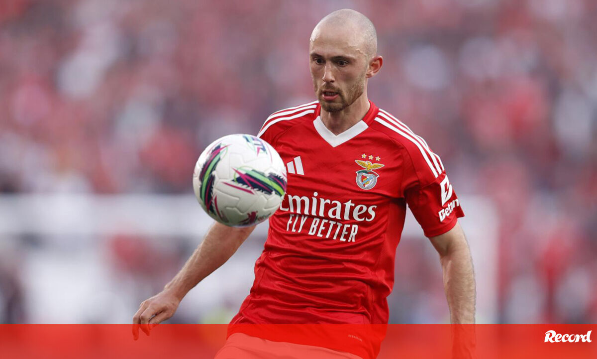 Reforços que trazem “competitividade”, “facilidade” em atuar como extremo direito e intensidade: declarações de Aursnes – Benfica.